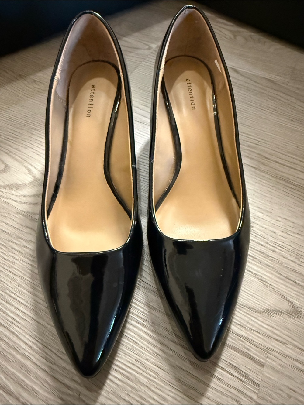 Womens Attention brand black patent leather pointed-toe pumps Size 9